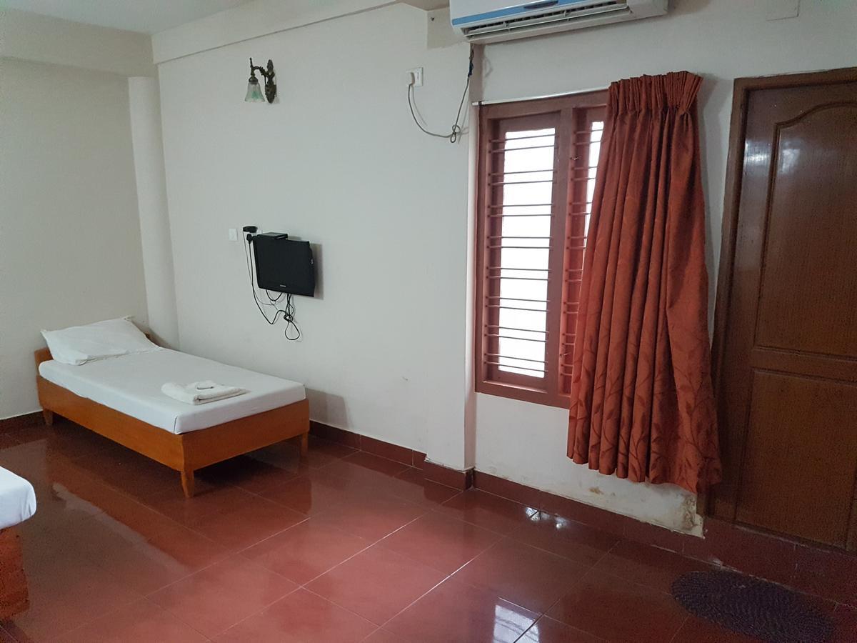 Shalimar Metro Hotel Kochi Exterior foto